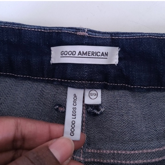 Good American Good Legs Crop High Rise Jeans Size 12 31 - Picture 2 of 9